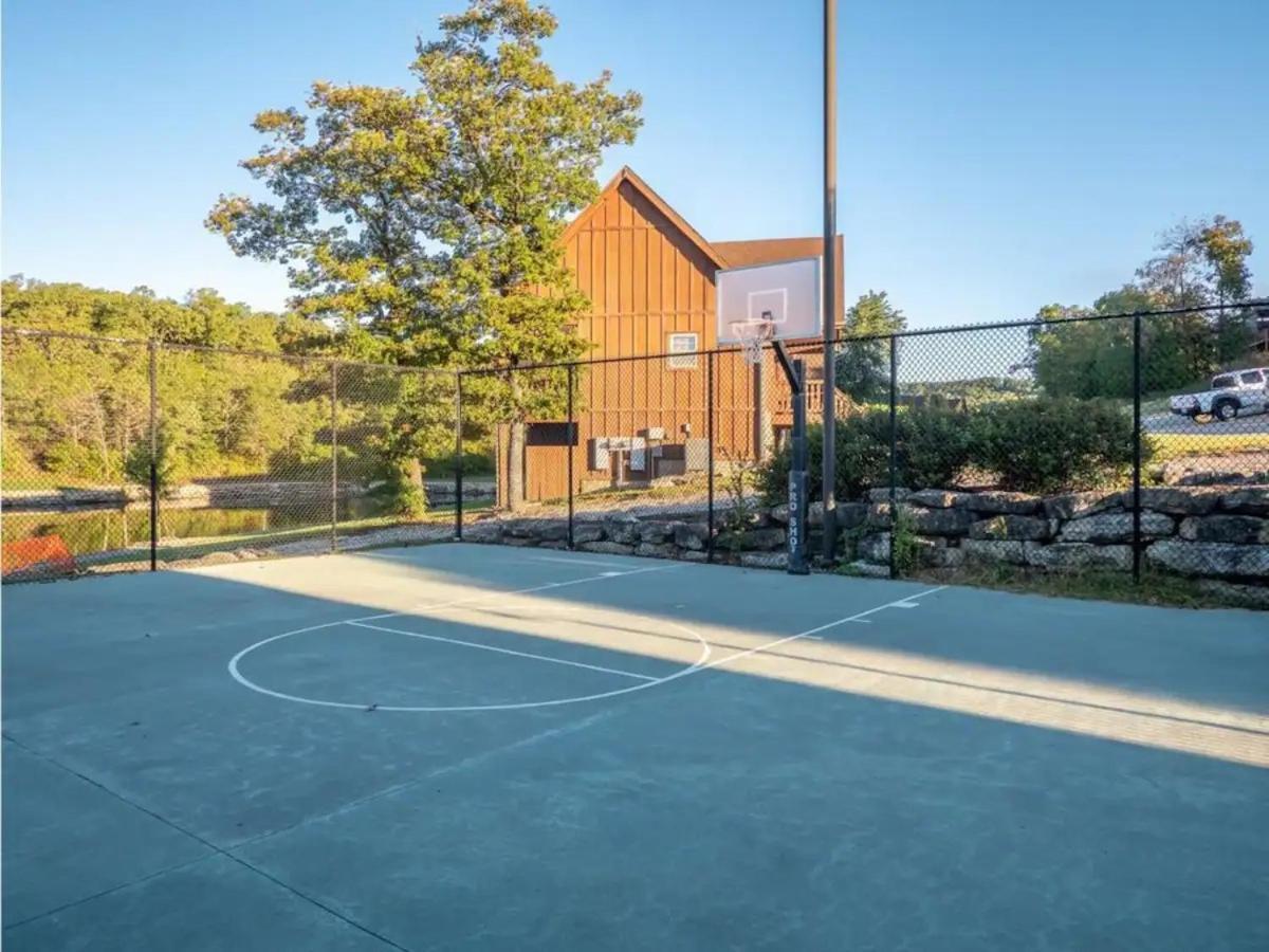 Golf On Site - Walk-In Shower - Jetted Tub - Free Attraction Tickets Included Branson Extérieur photo