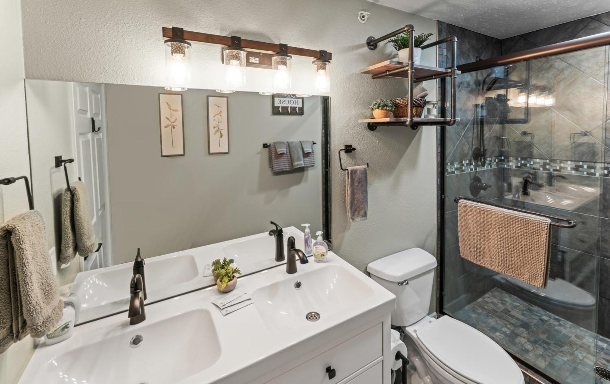 Golf On Site - Walk-In Shower - Jetted Tub - Free Attraction Tickets Included Branson Extérieur photo